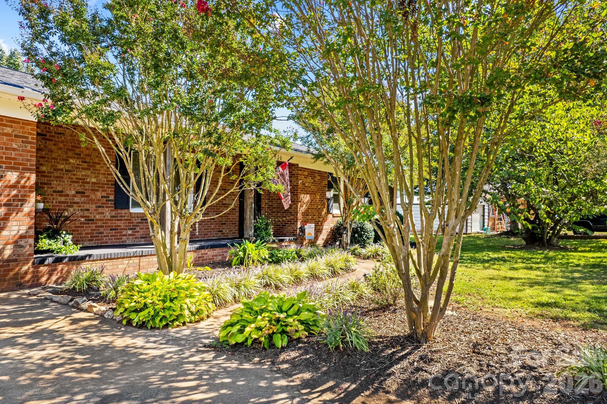 230 E Old Farm Road