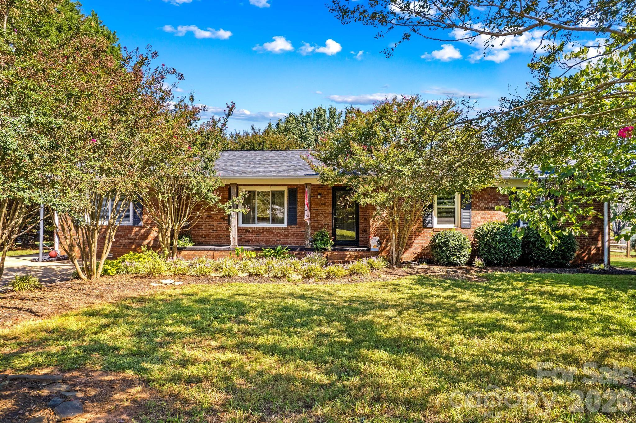 230 E Old Farm Road
