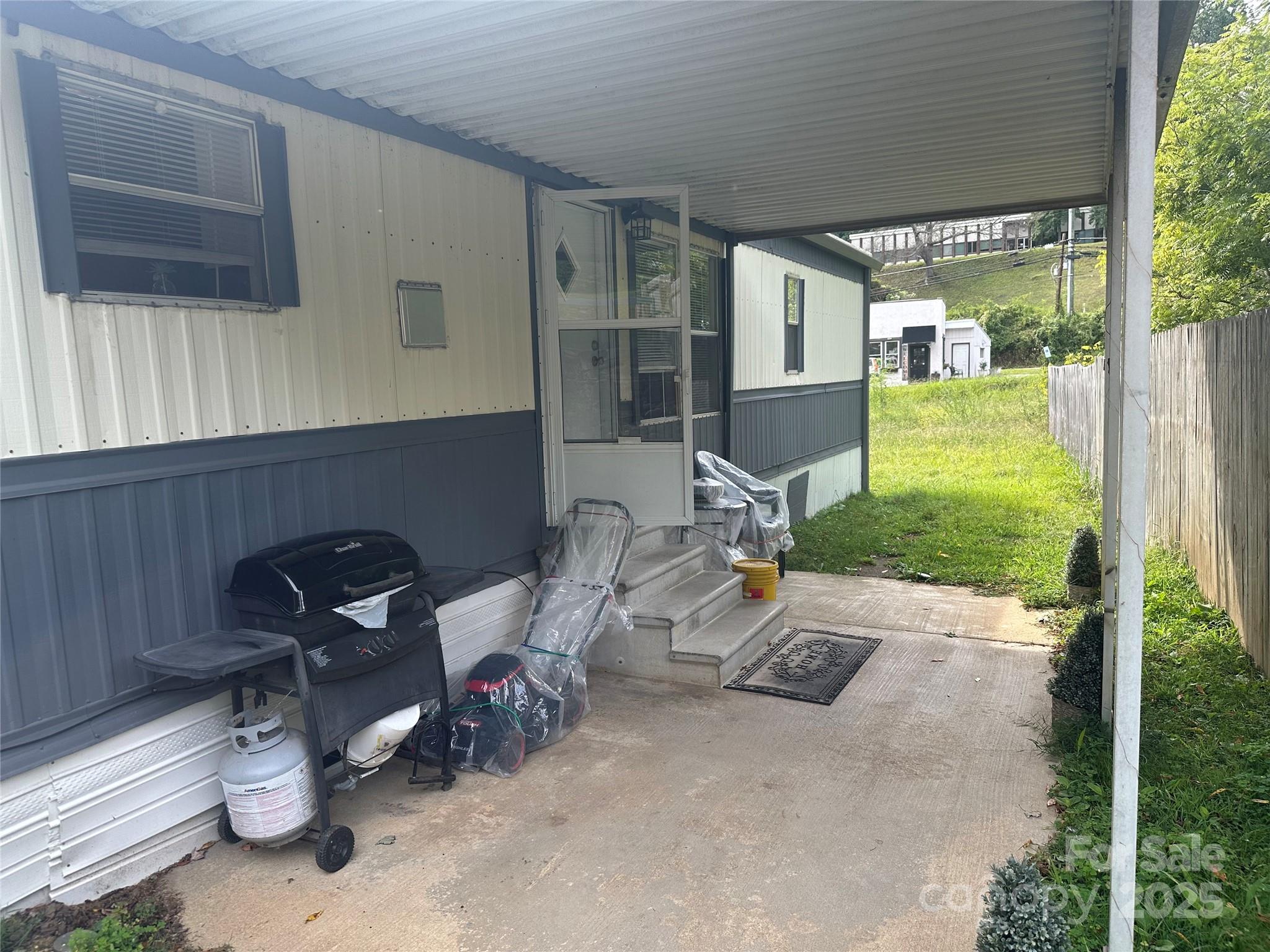 16 Wellington Drive