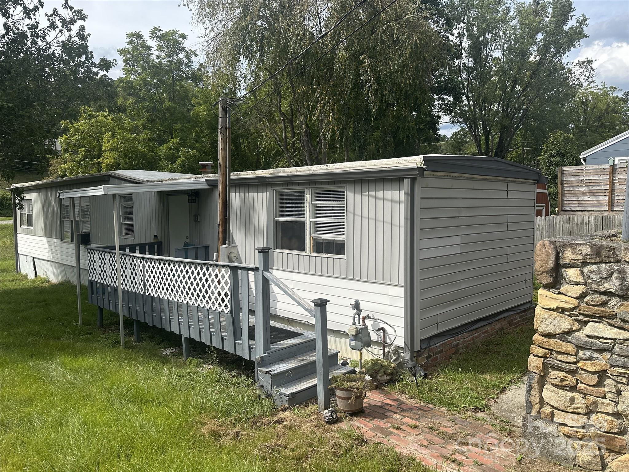16 Wellington Drive
