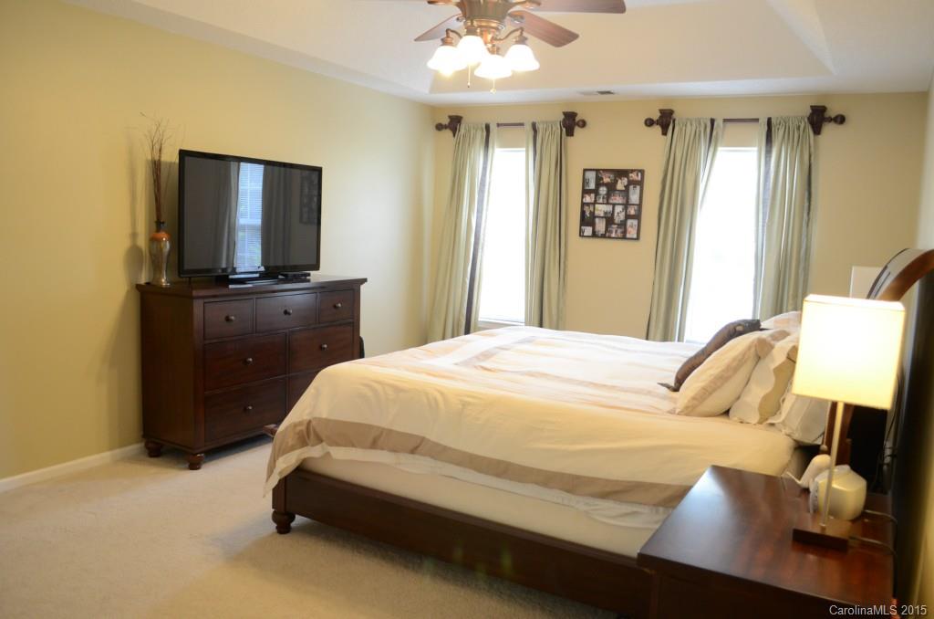 Woodside Falls - Residential