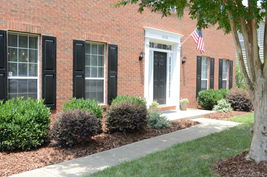 Woodside Falls - Residential