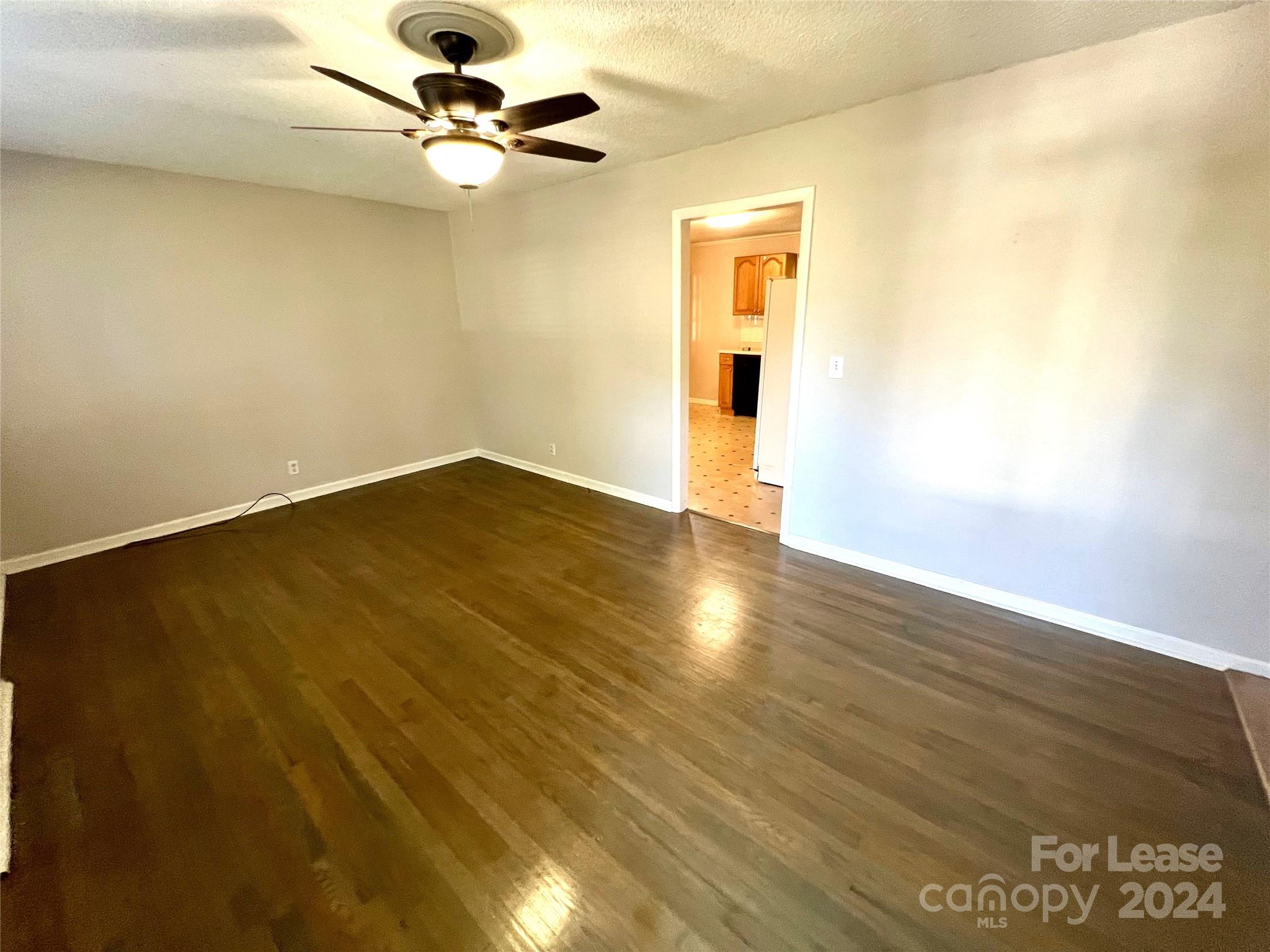 Crestwood - Residential Lease
