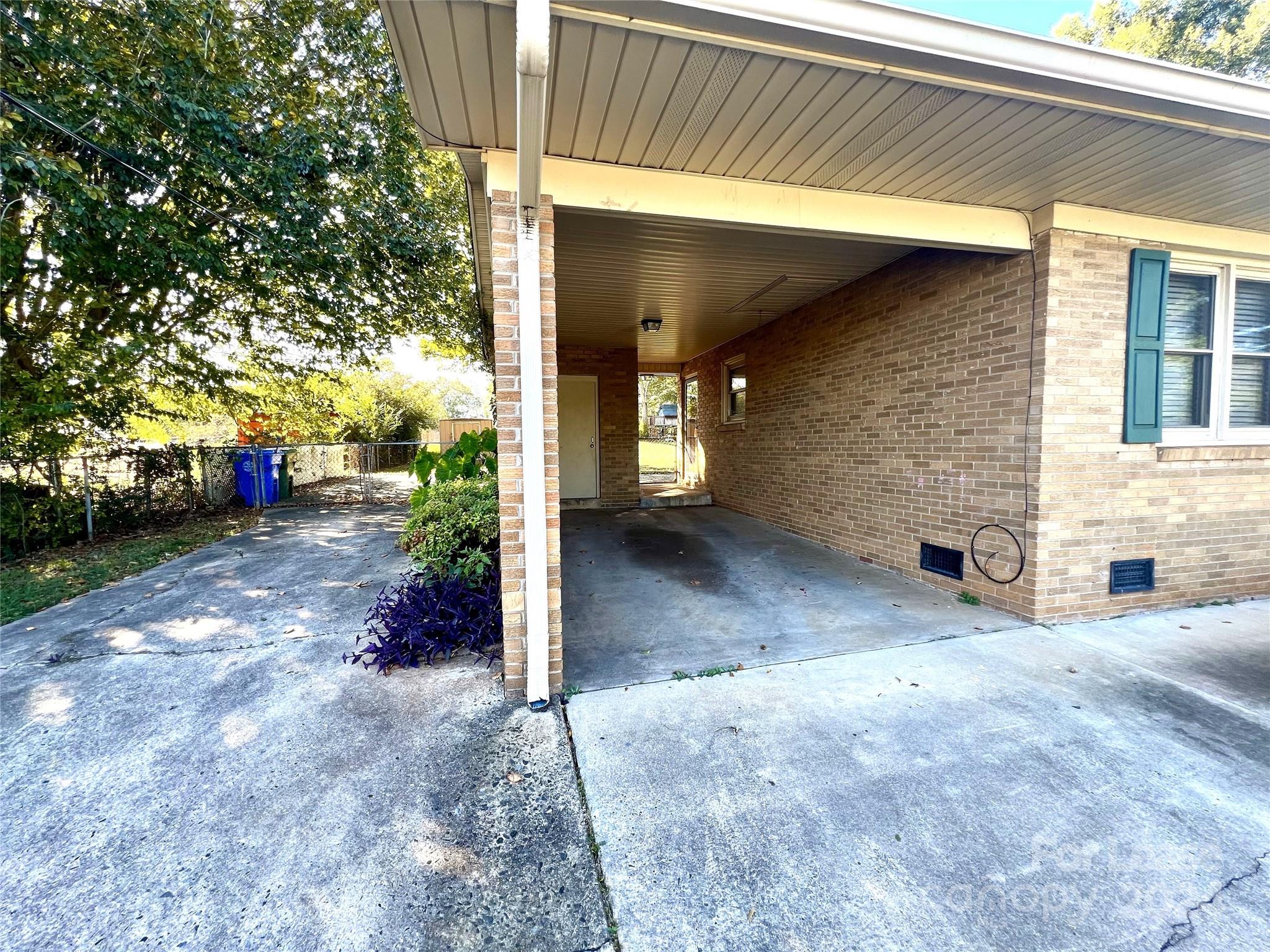 Crestwood - Residential Lease