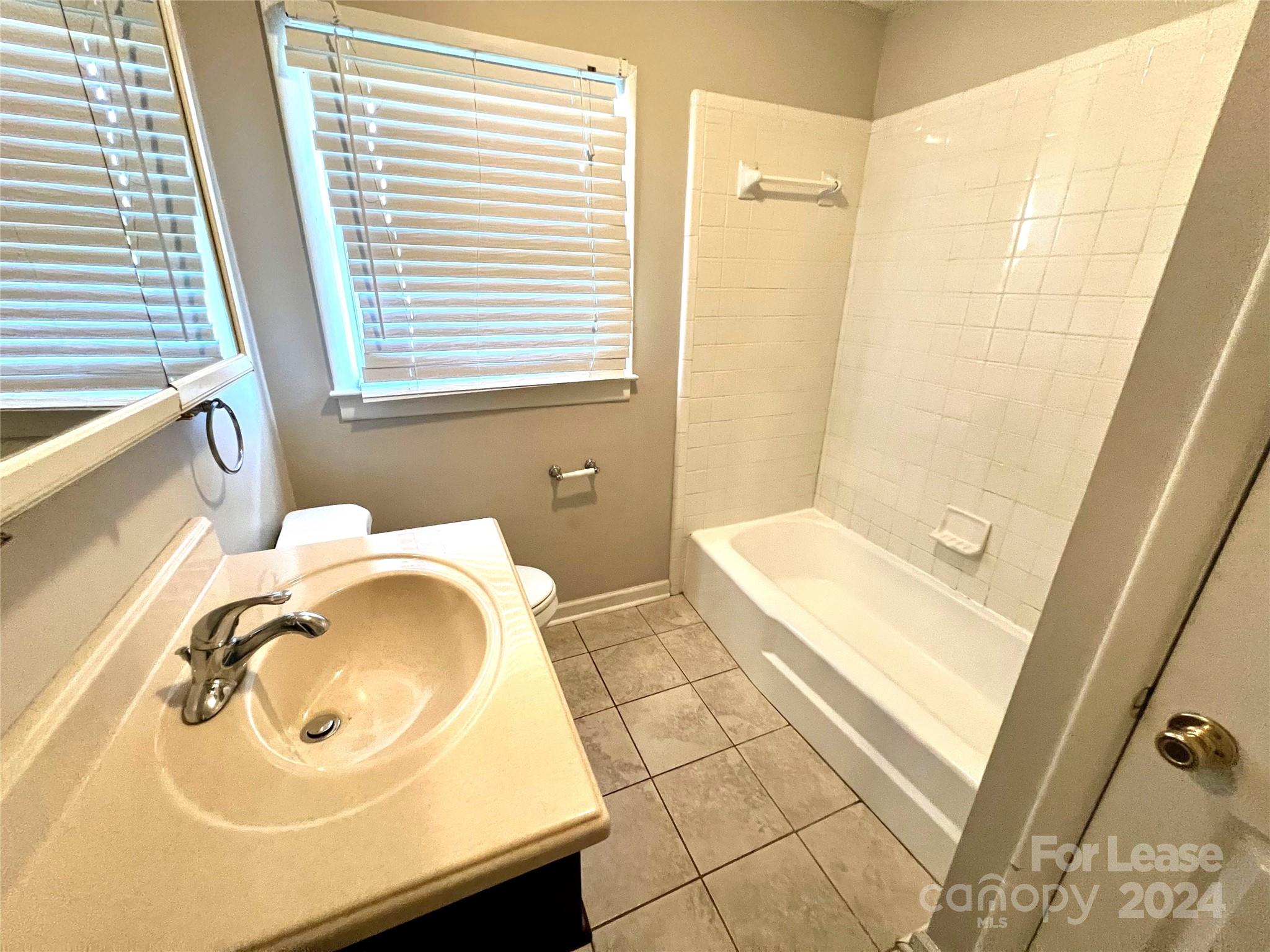 Crestwood - Residential Lease