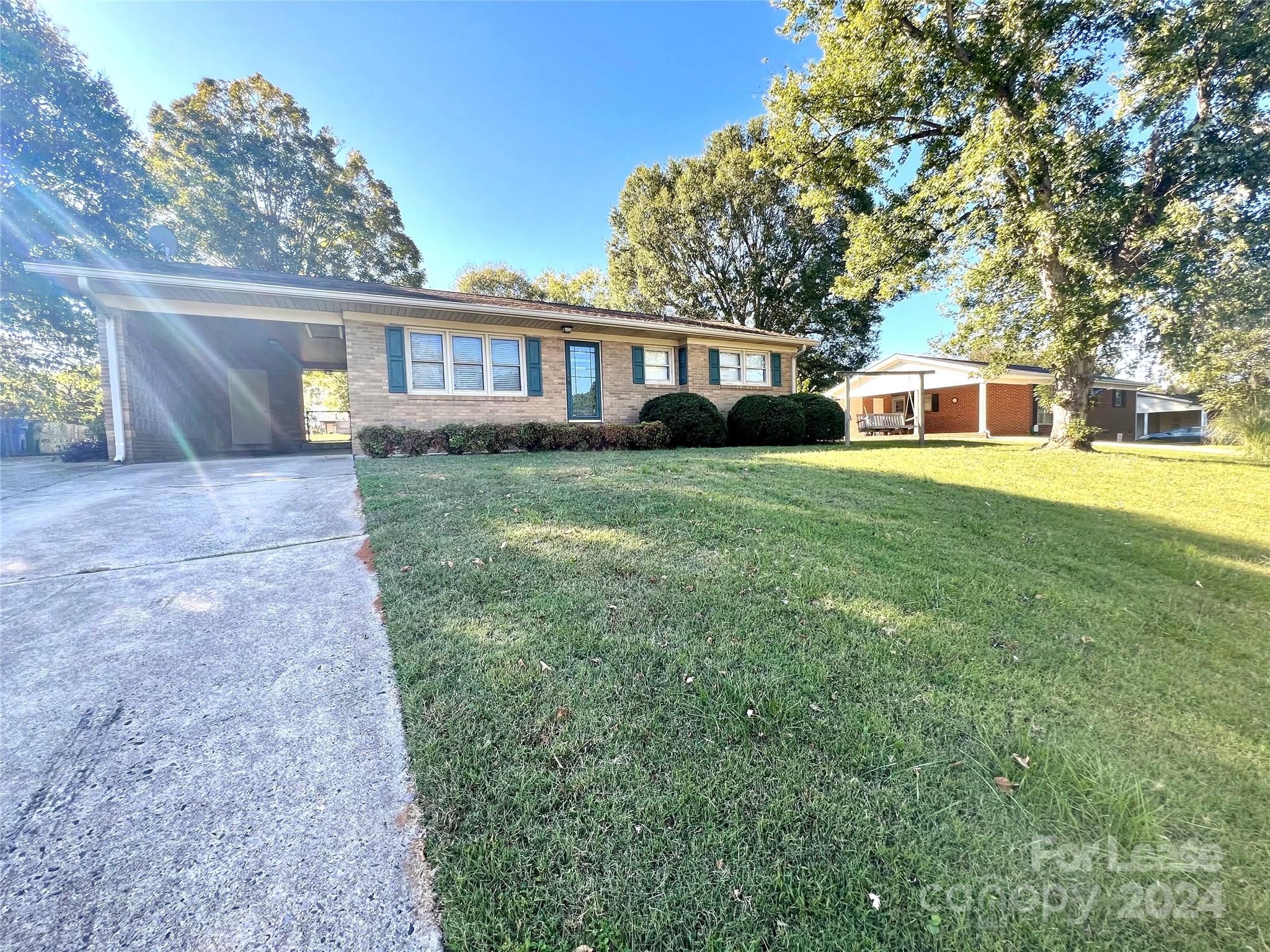 Crestwood - Residential Lease