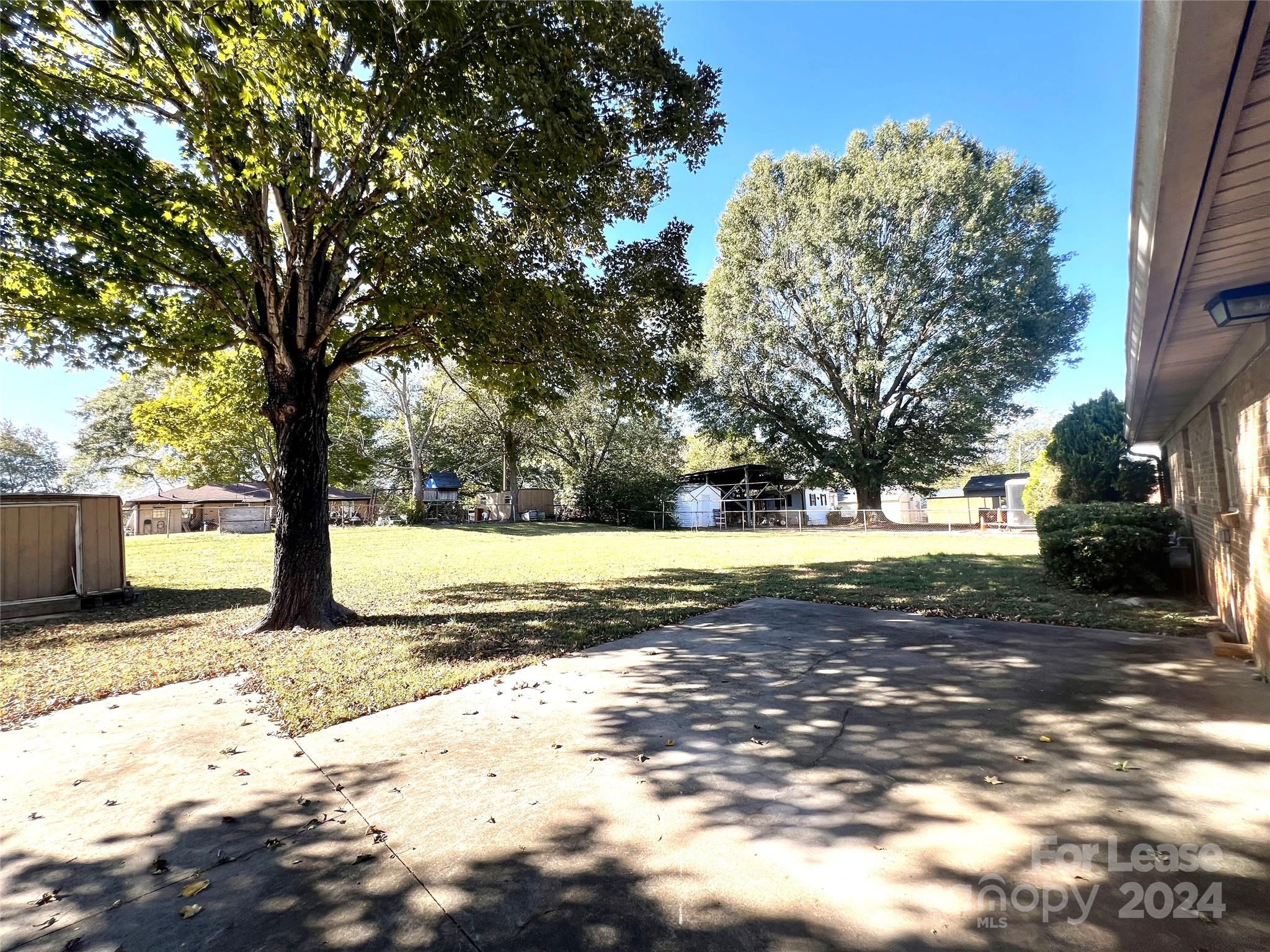 Crestwood - Residential Lease