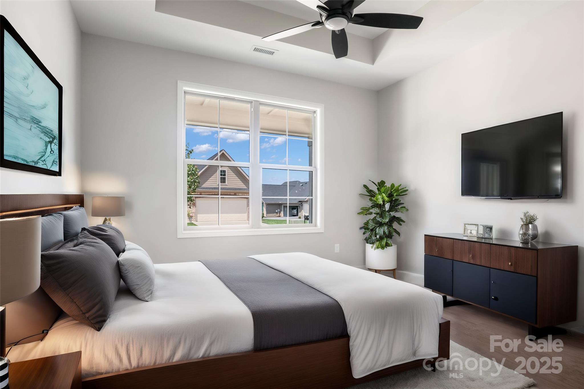 Hickory, North Carolina 28601, United States, 2 Bedrooms Bedrooms, ,2 BathroomsBathrooms,Residential,Active,222987