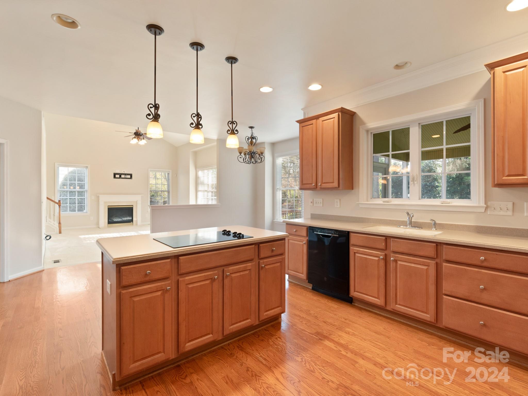 Hunter Oaks - Residential