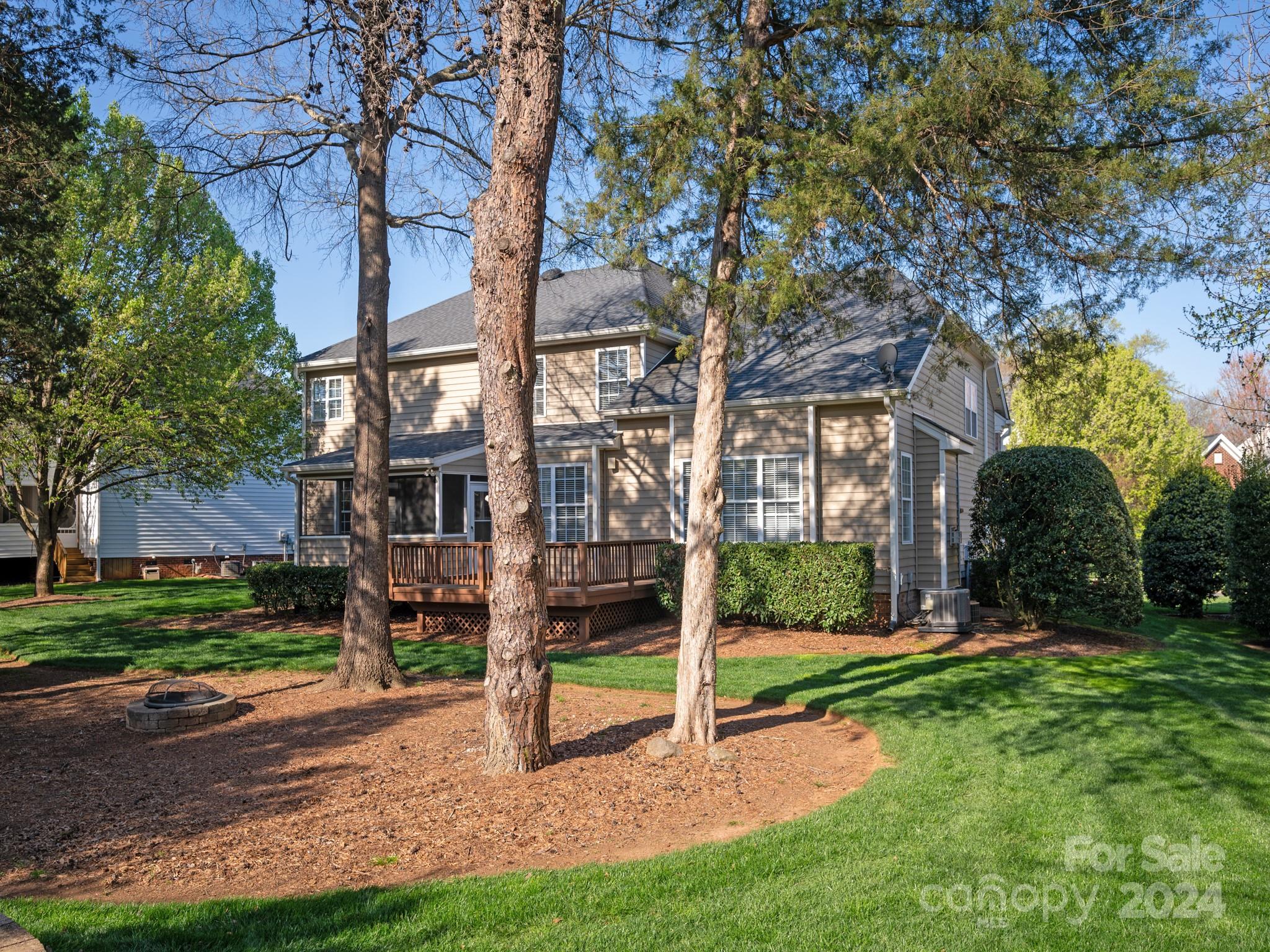 Hunter Oaks - Residential