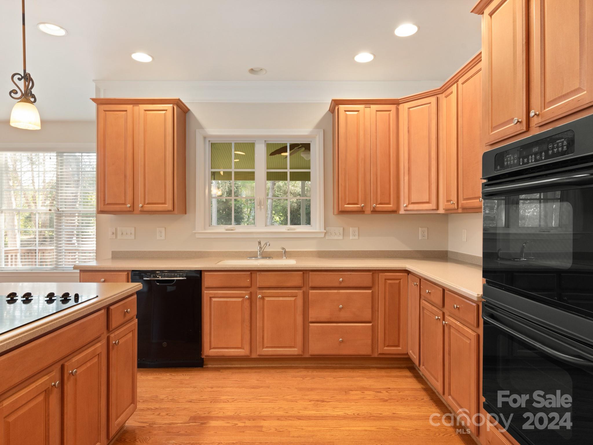 Hunter Oaks - Residential