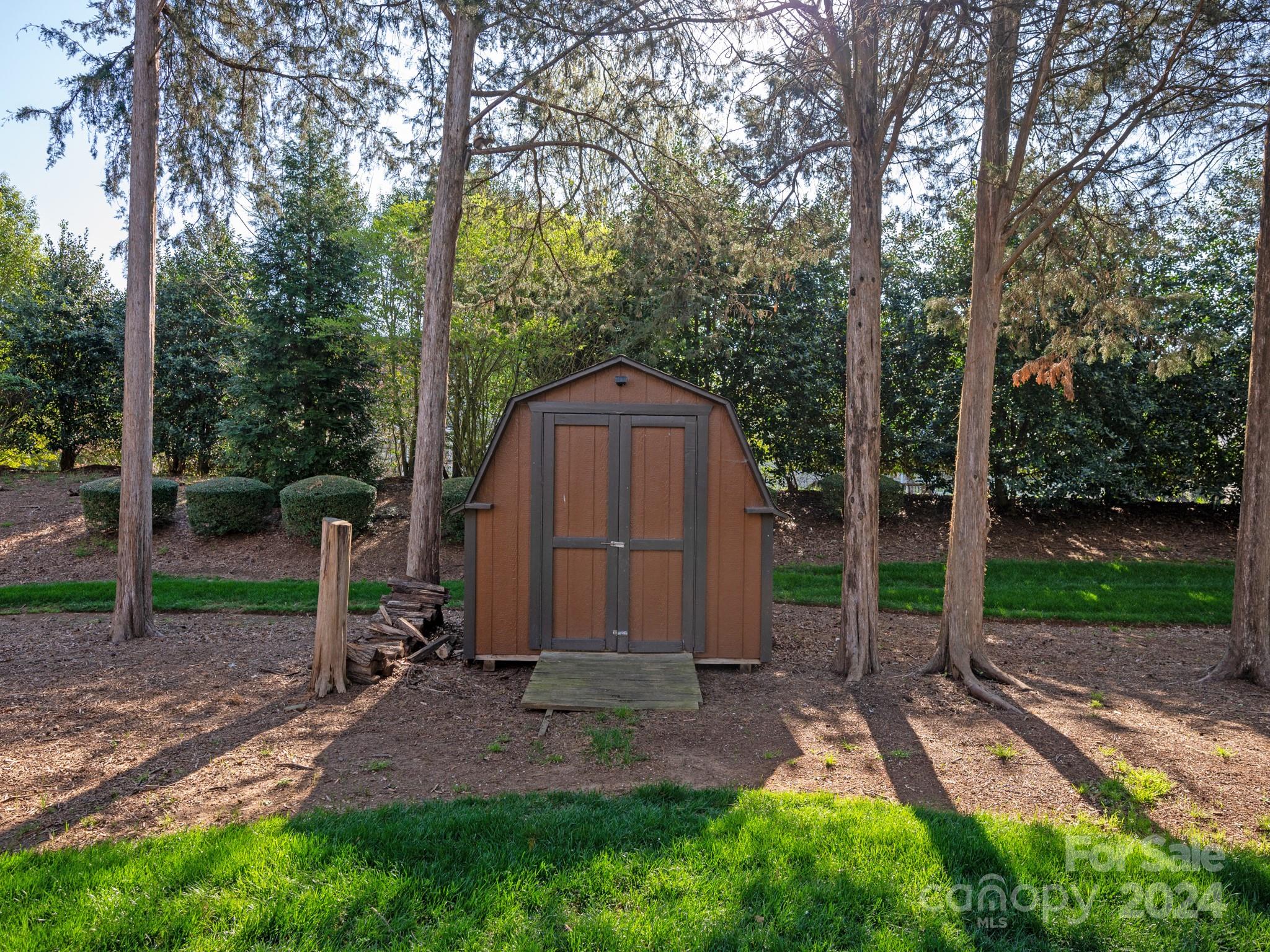 Hunter Oaks - Residential