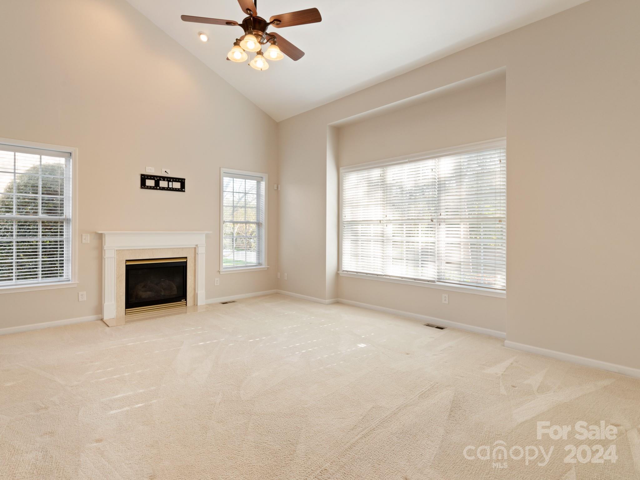 Hunter Oaks - Residential