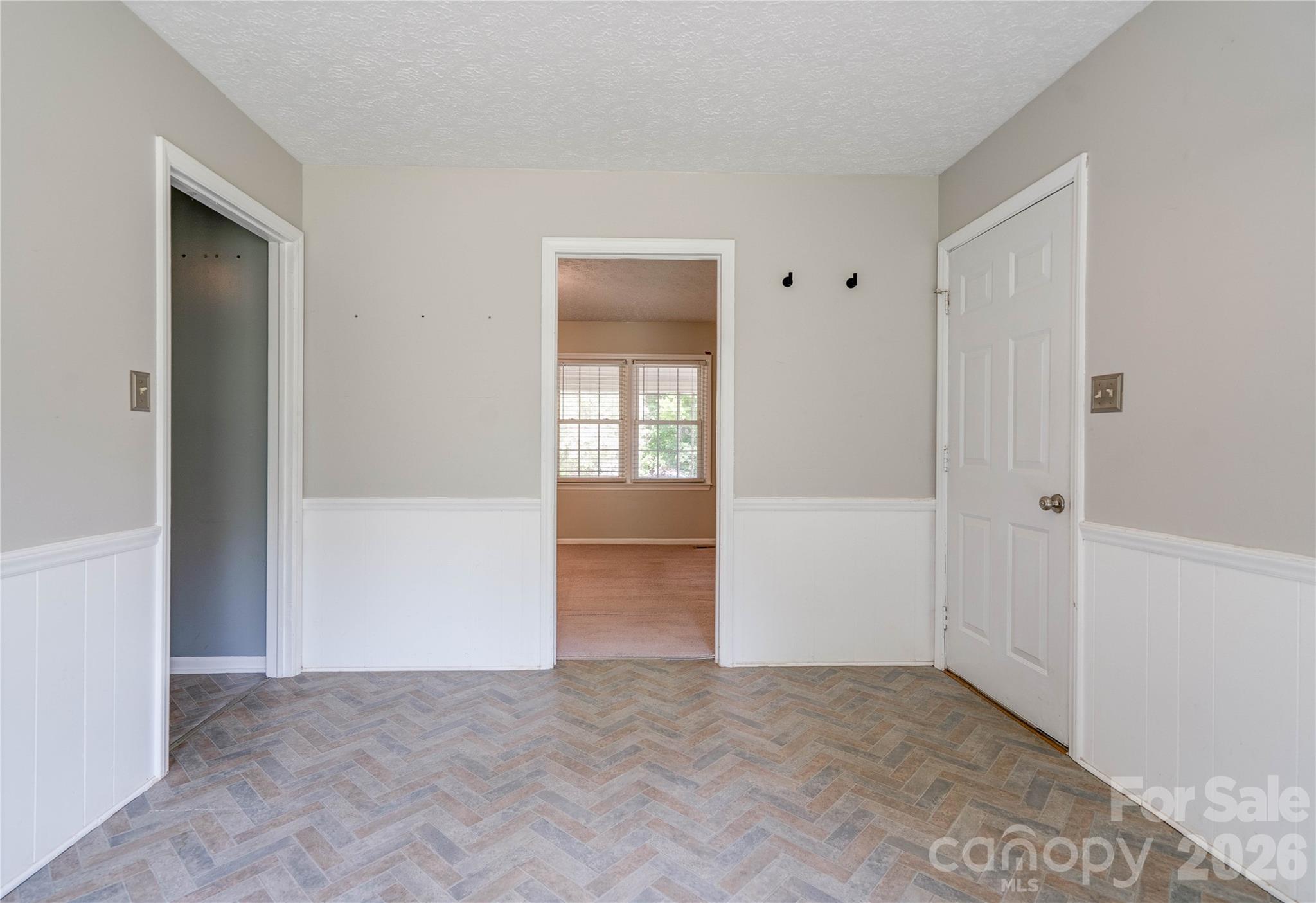 111 Harbor Point Drive