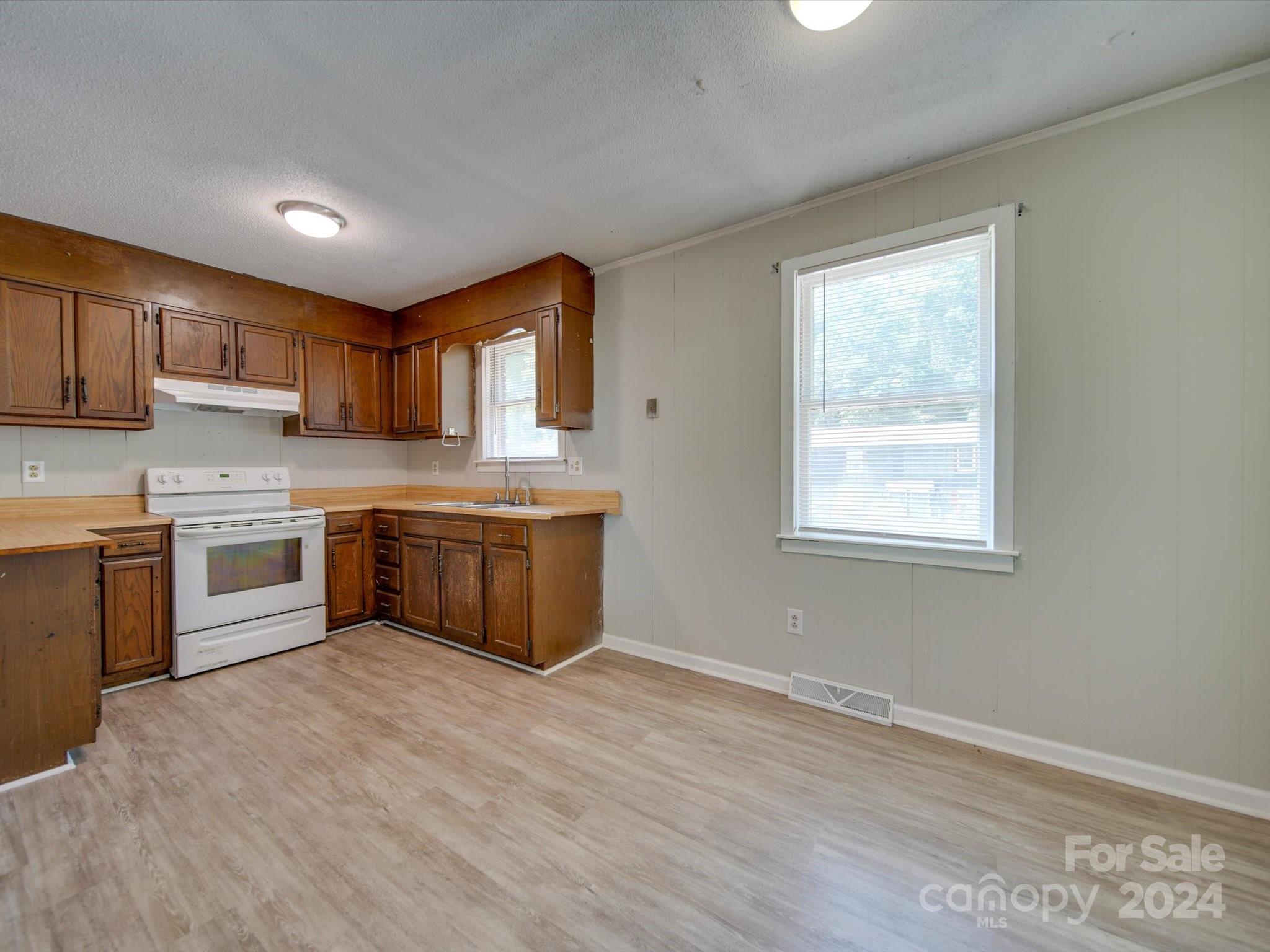 Sherwood Forest - Residential