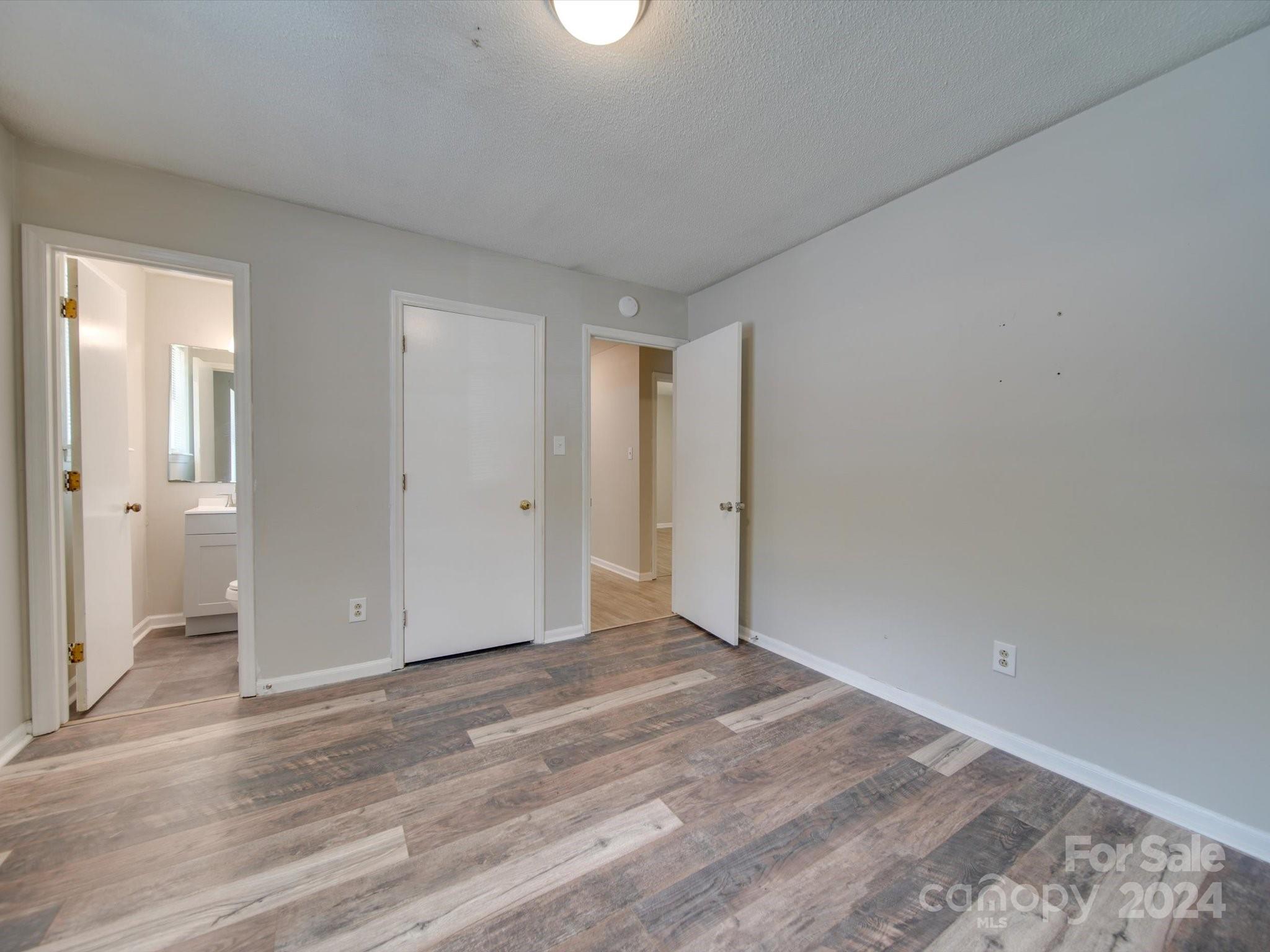 Sherwood Forest - Residential