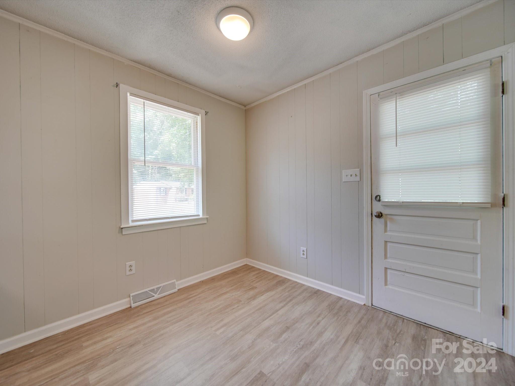 Sherwood Forest - Residential