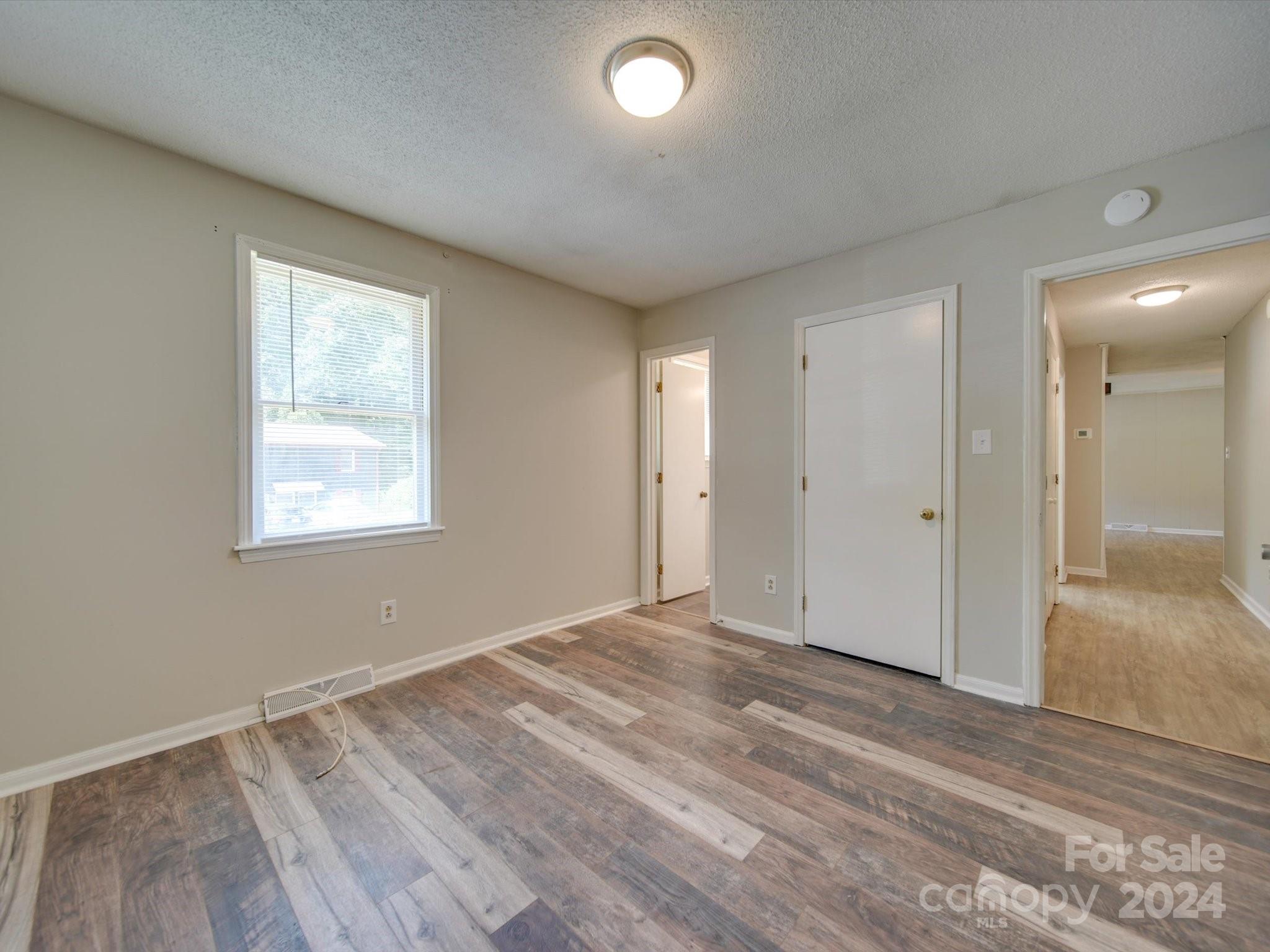 Sherwood Forest - Residential