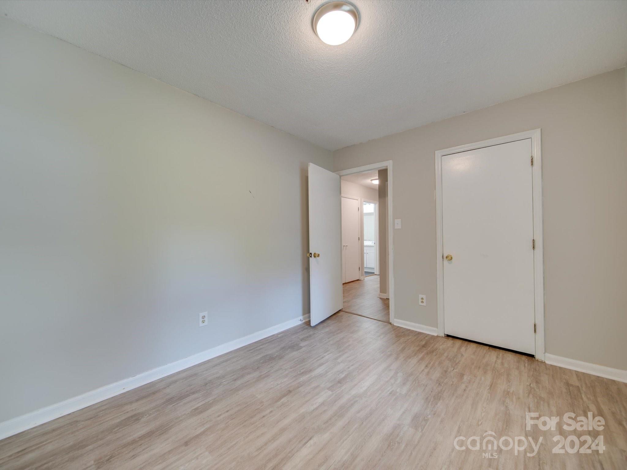 Sherwood Forest - Residential