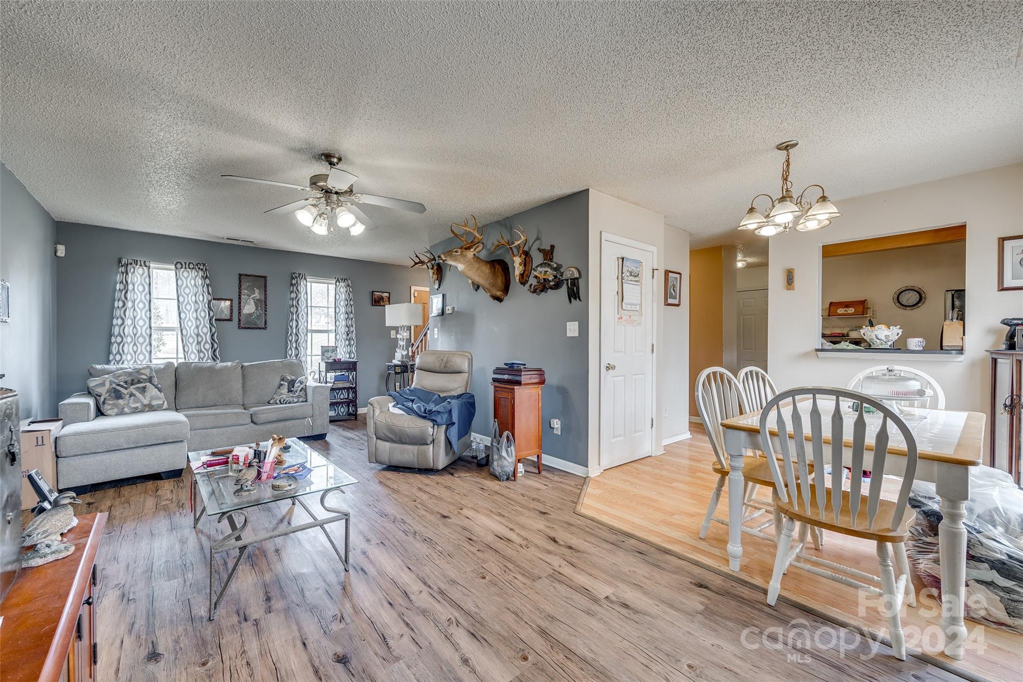 Country Club Heights - Residential