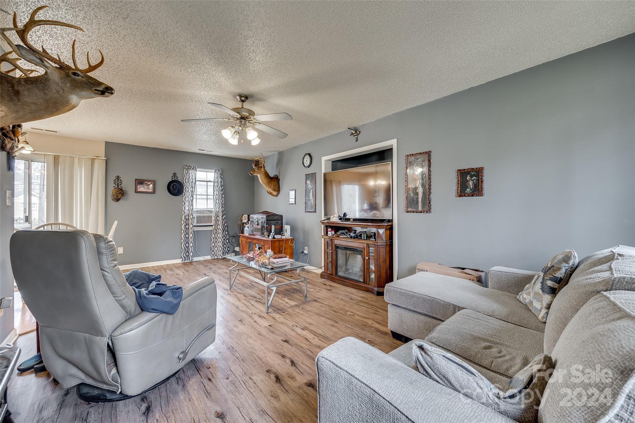 Country Club Heights - Residential