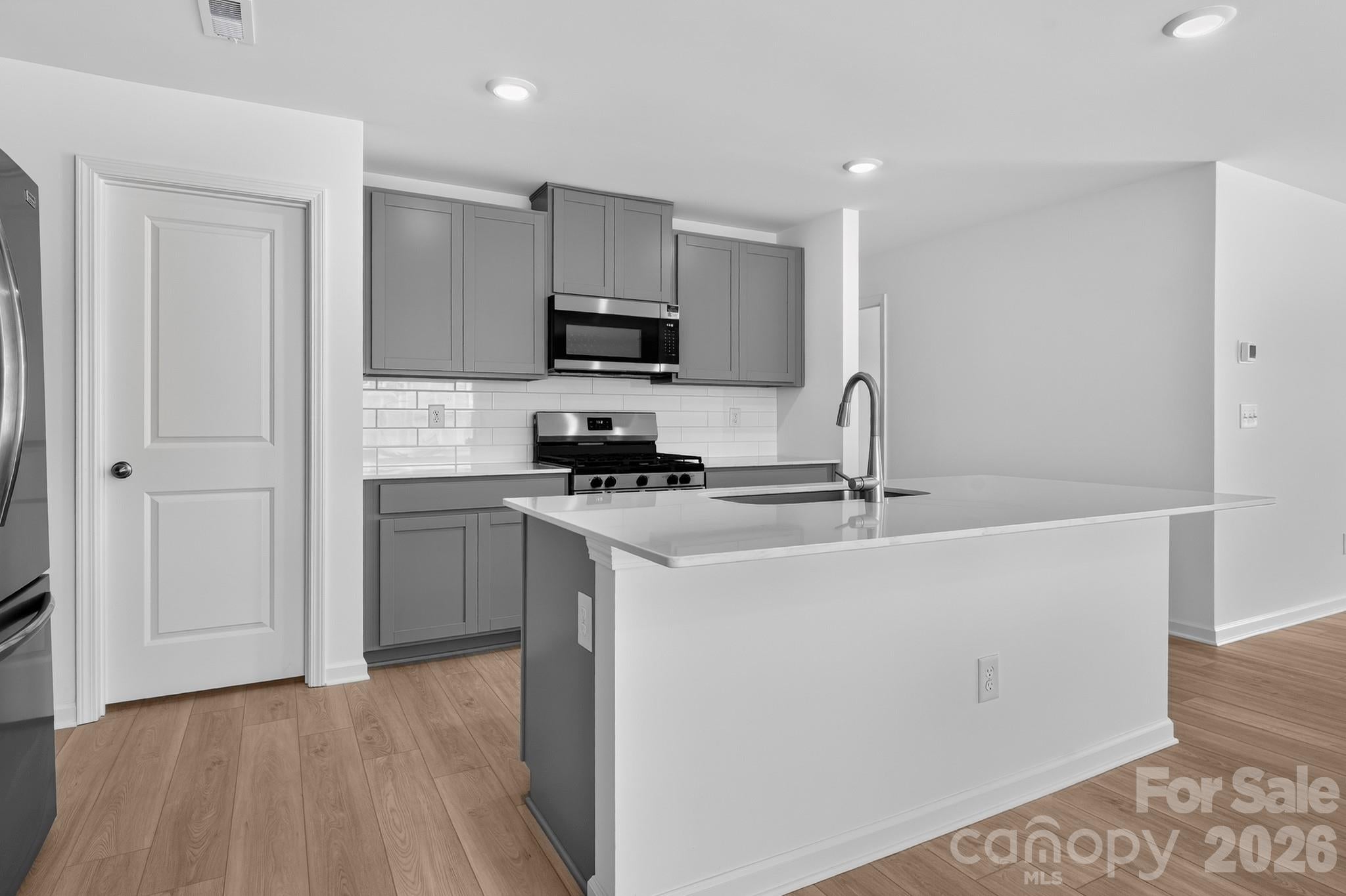 1250 Ambrosia Drive 90