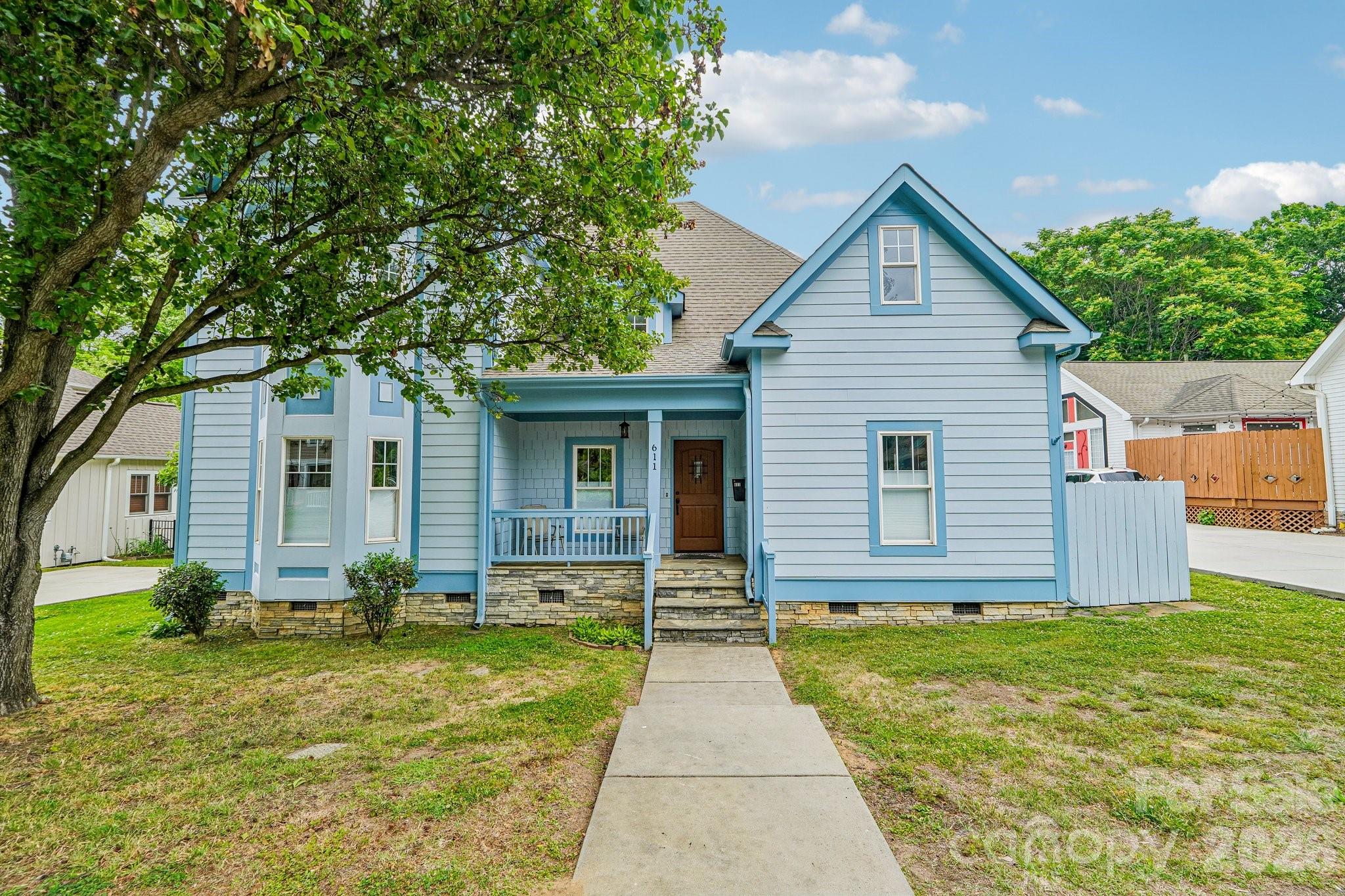 611 E 37th Street