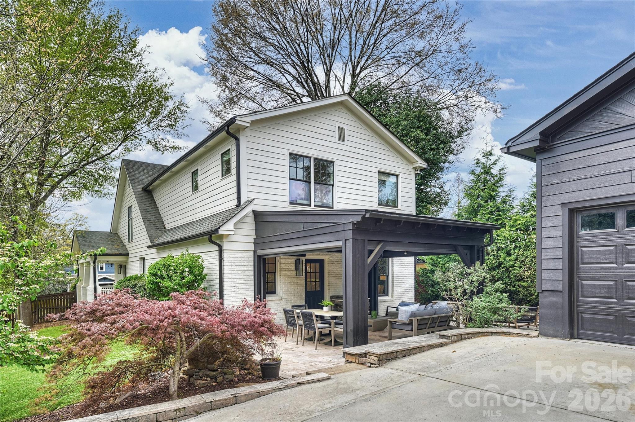 Elizabeth - Residential