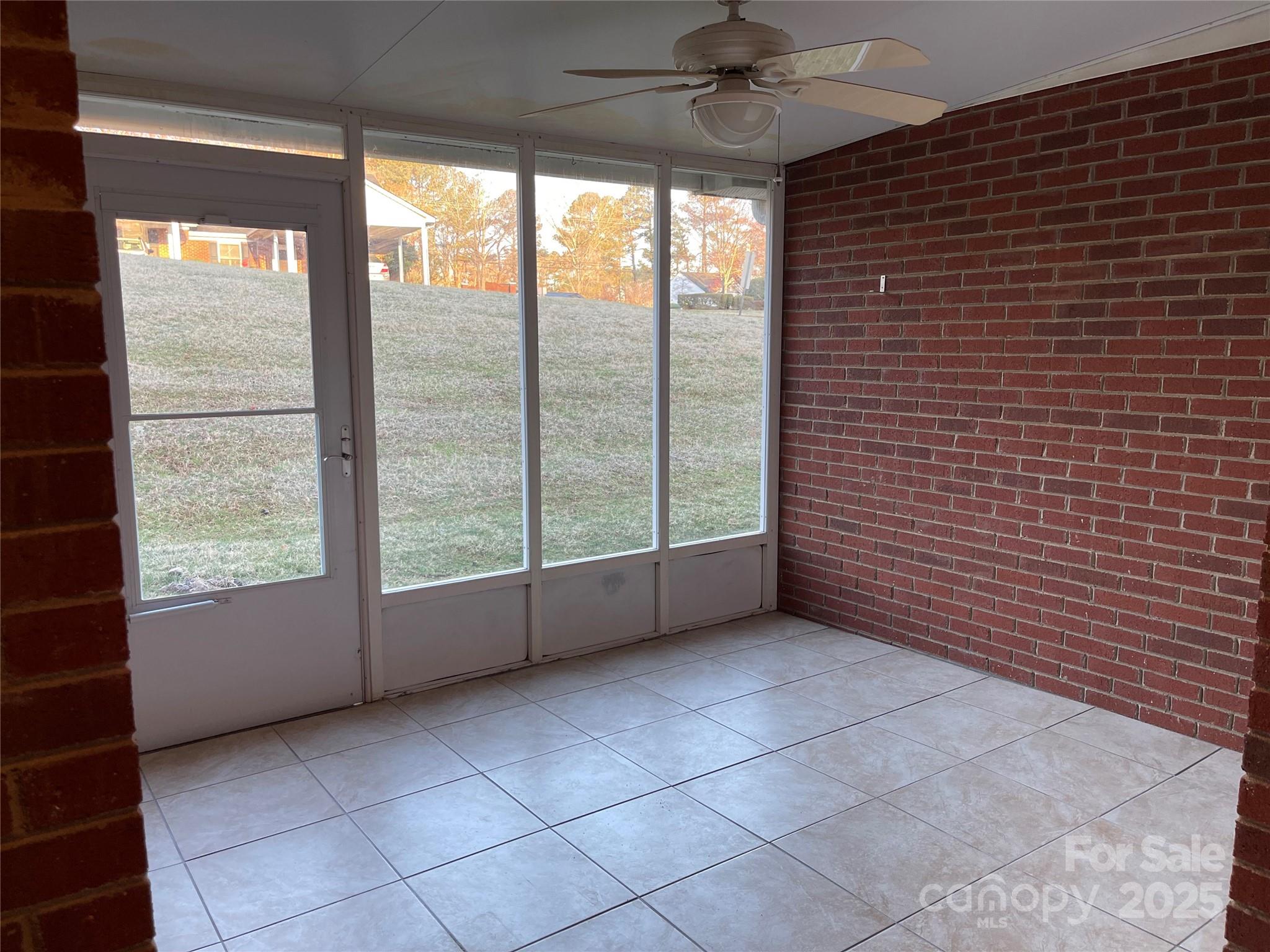 Twin Oaks - Residential