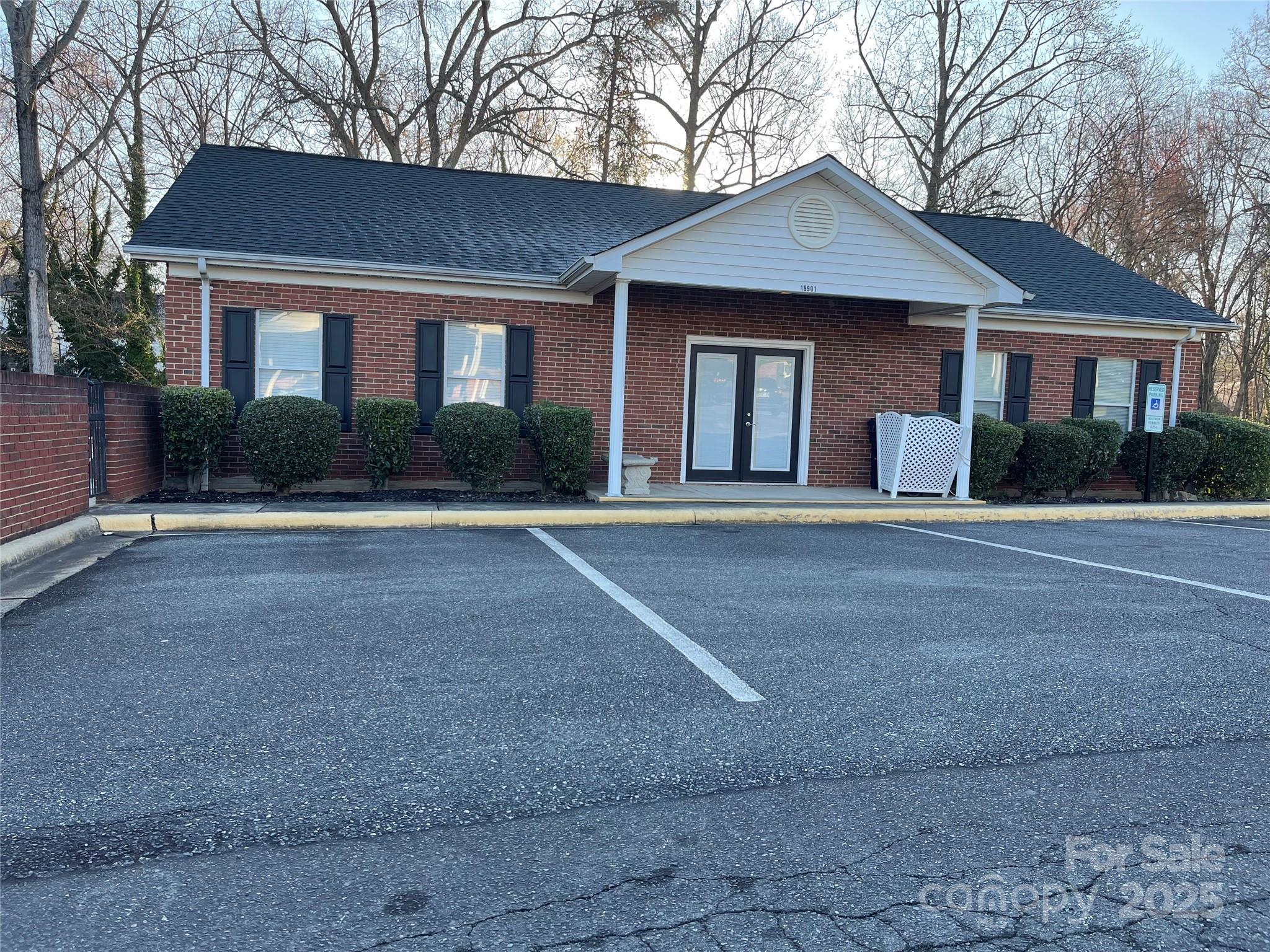 Twin Oaks - Residential