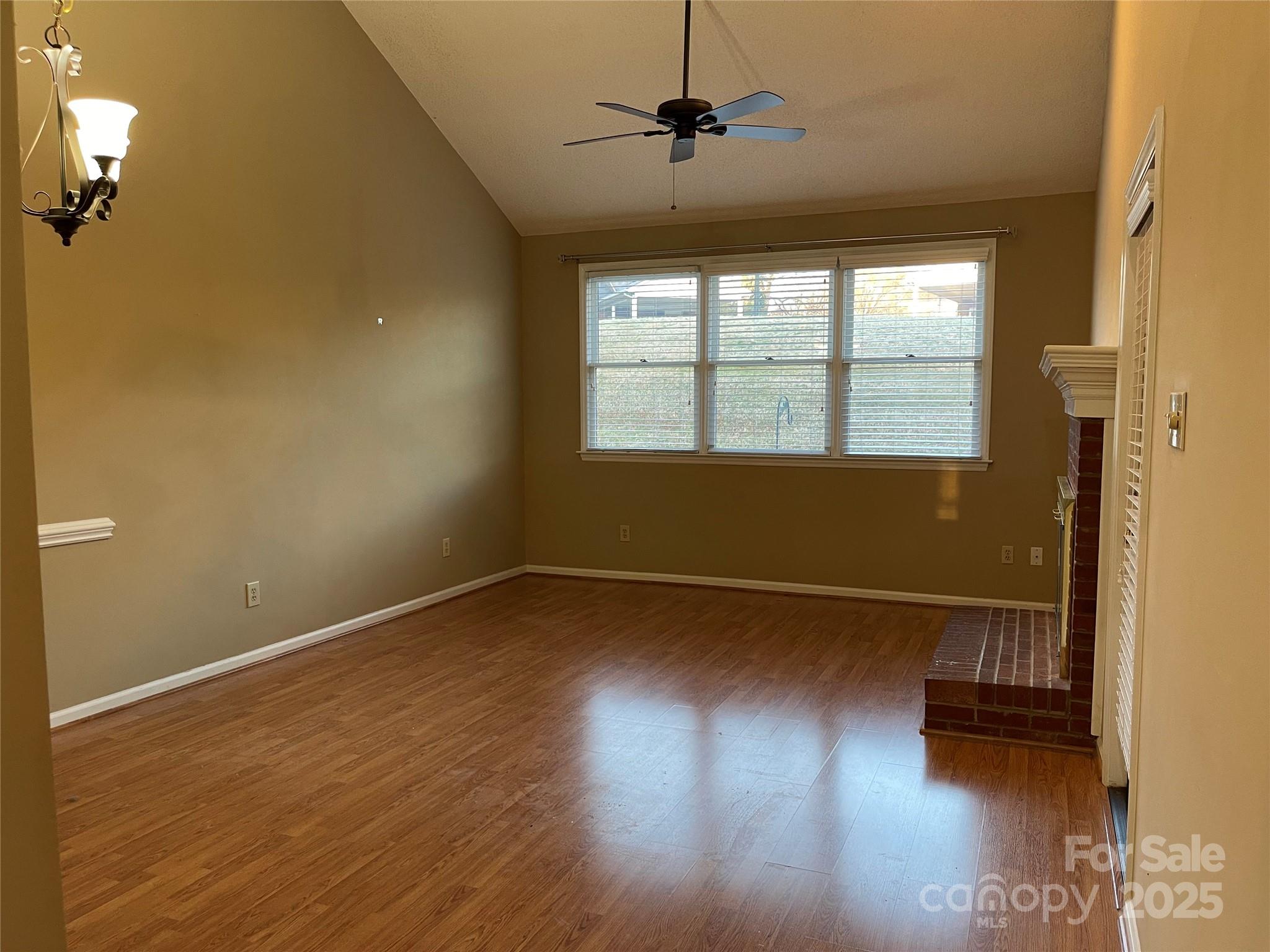 Twin Oaks - Residential