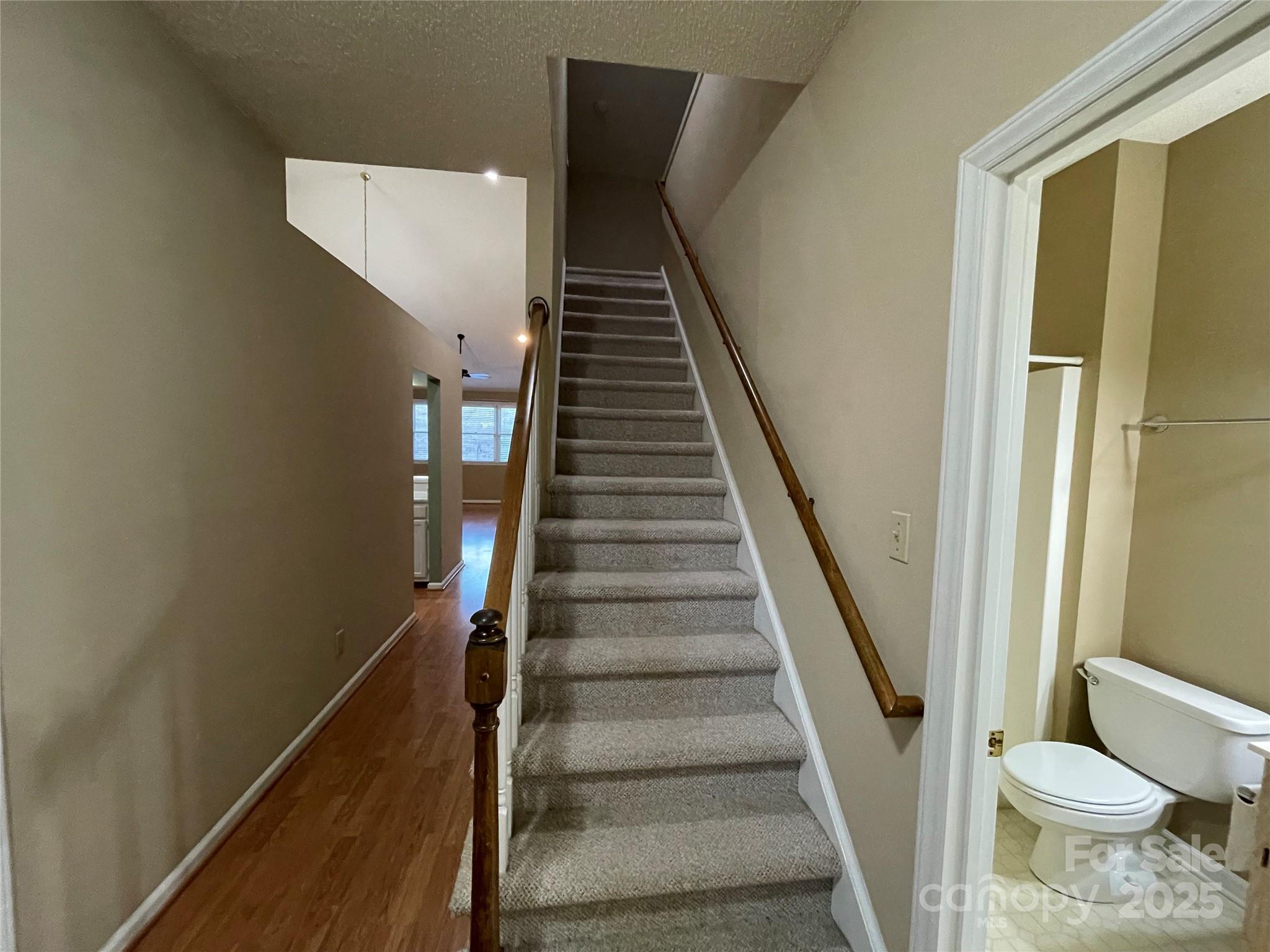 Twin Oaks - Residential