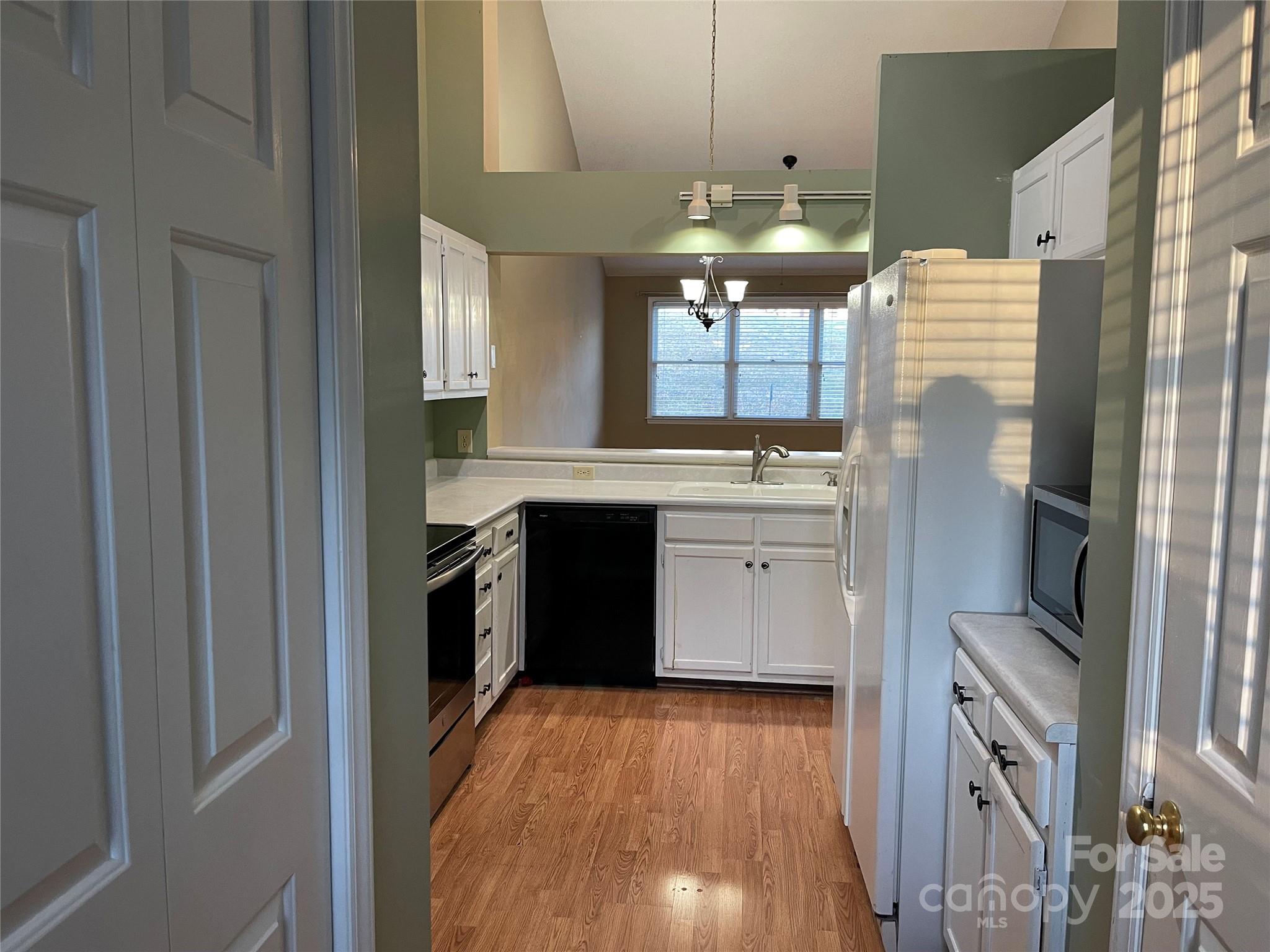 Twin Oaks - Residential
