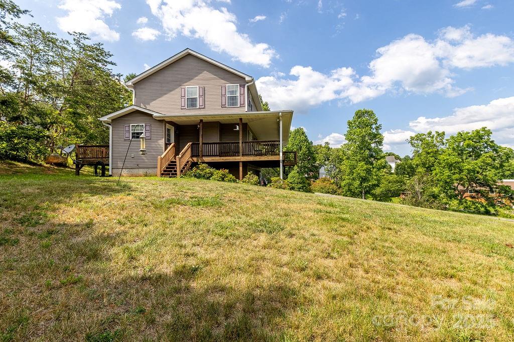 365 Hemlock Springs Trail