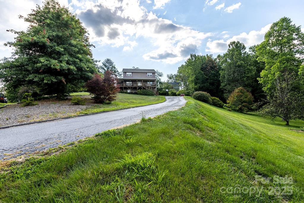 365 Hemlock Springs Trail