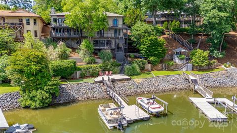 8014 Kiwi Point Tega Cay SC 29708