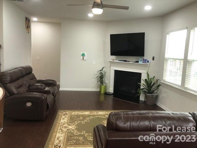 Oakland Pointe - Residential Lease