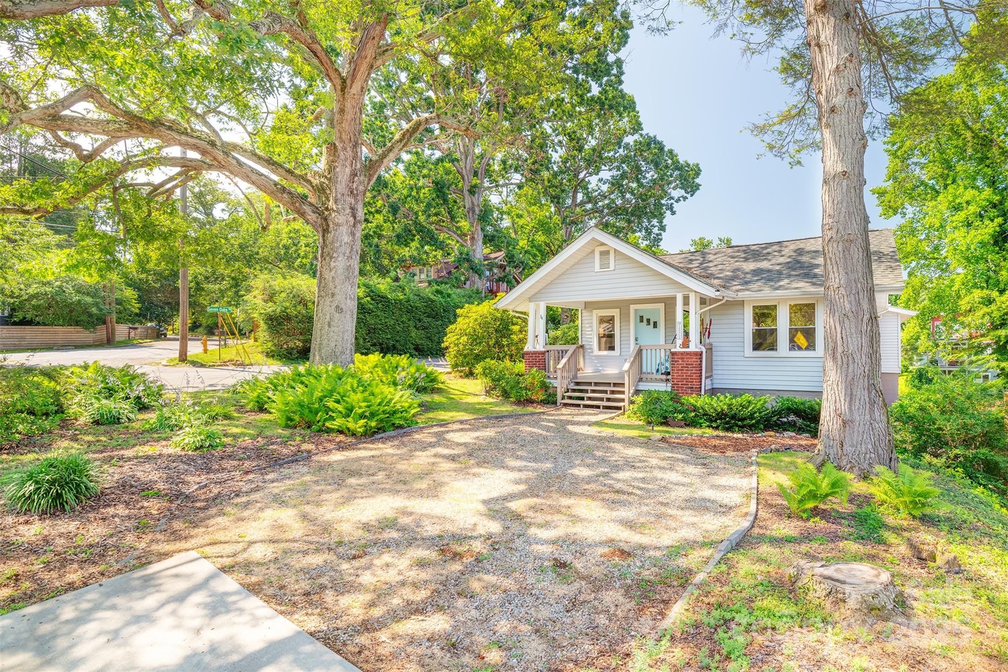 34 Vandalia Avenue