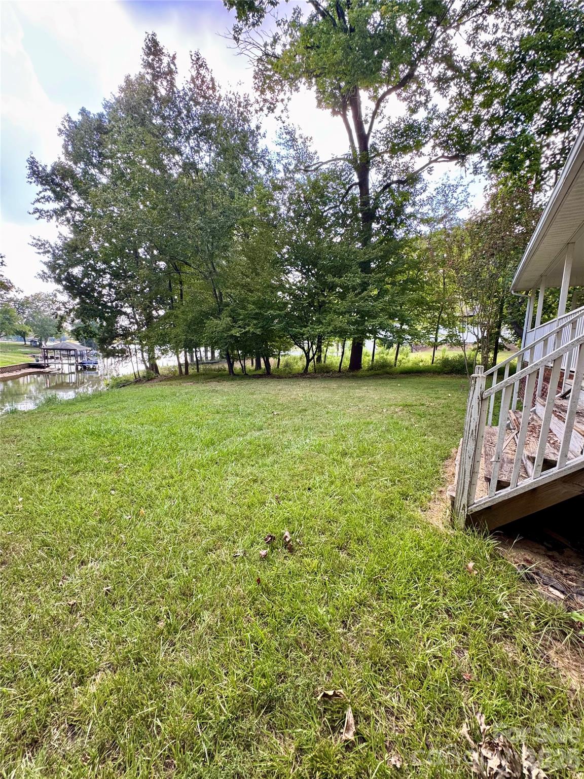 142 harbor point Drive 31