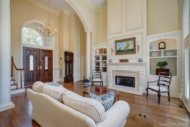 The Peninsula - Residential