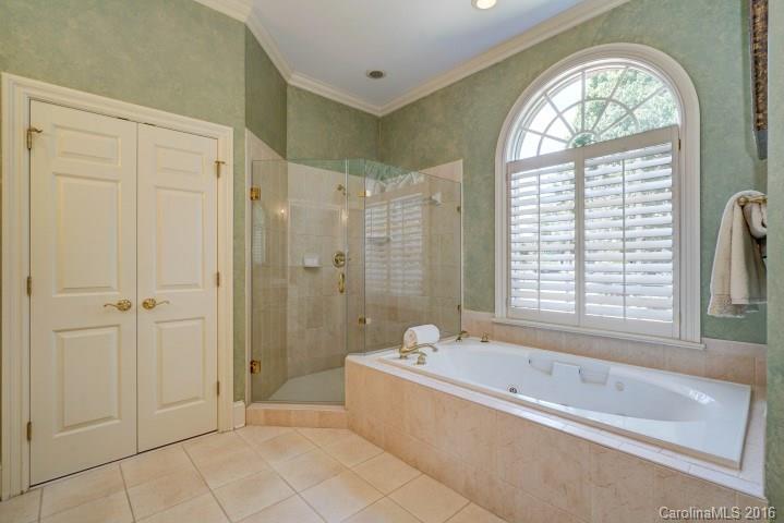 The Peninsula - Residential