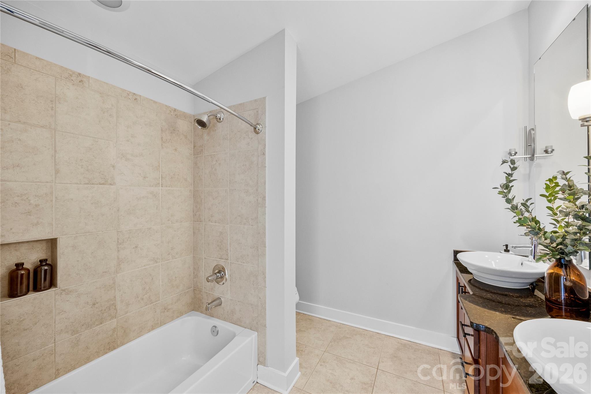 The Arts District - Residential