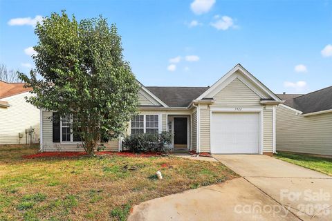7422 Stone Mountain Court 158 Charlotte NC 28262