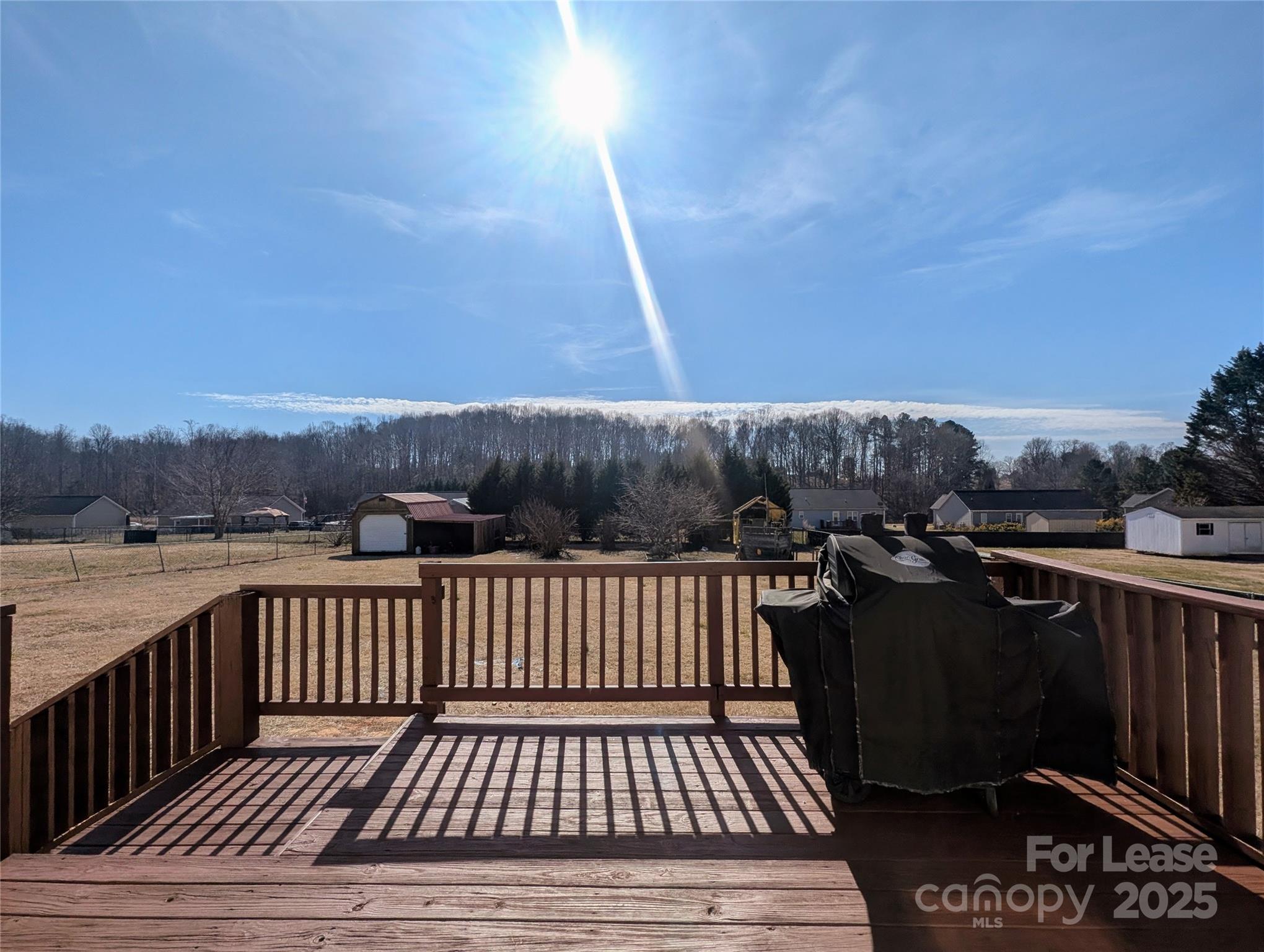 FLYING V ACRES - Residential Lease