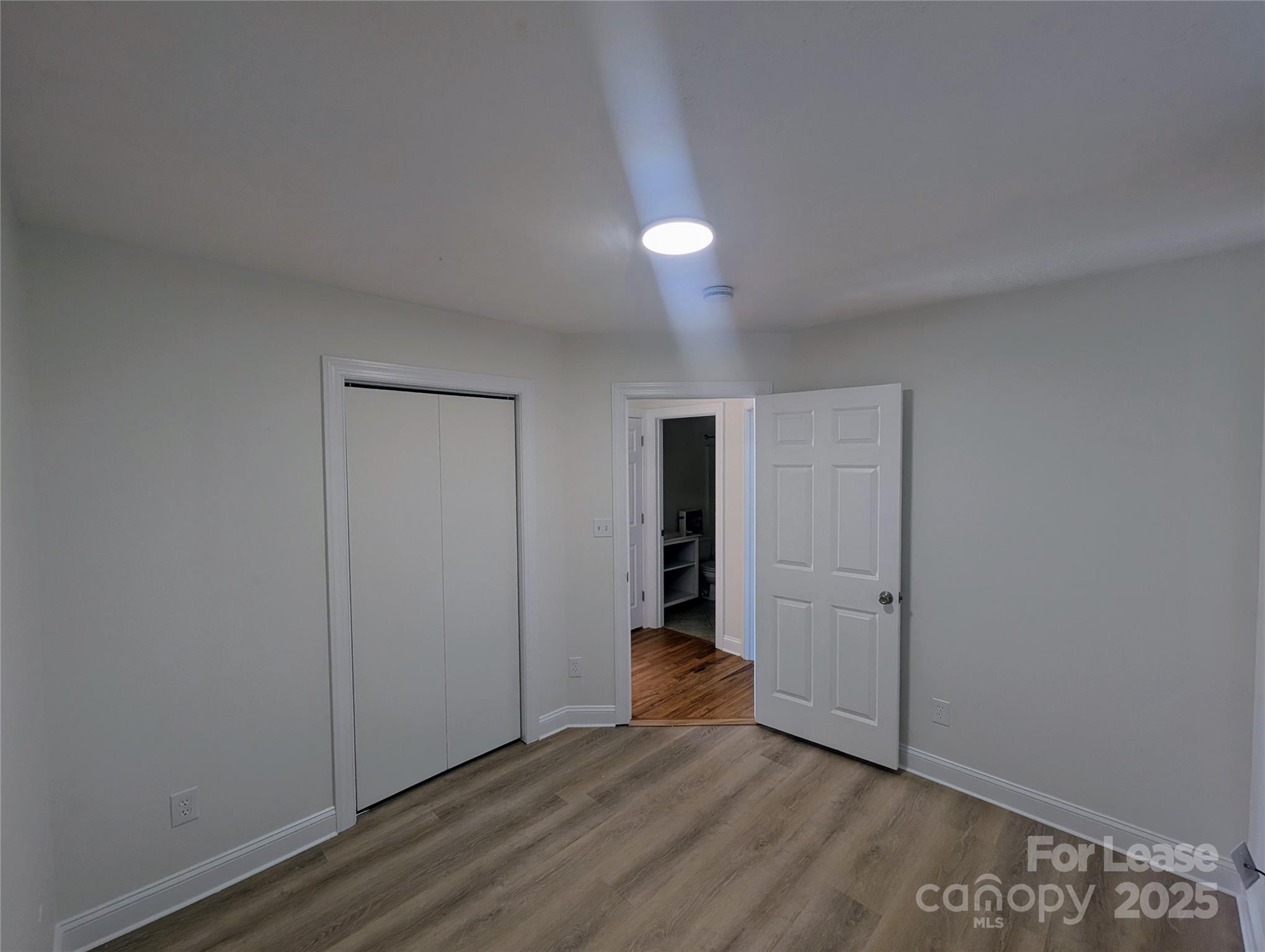 FLYING V ACRES - Residential Lease