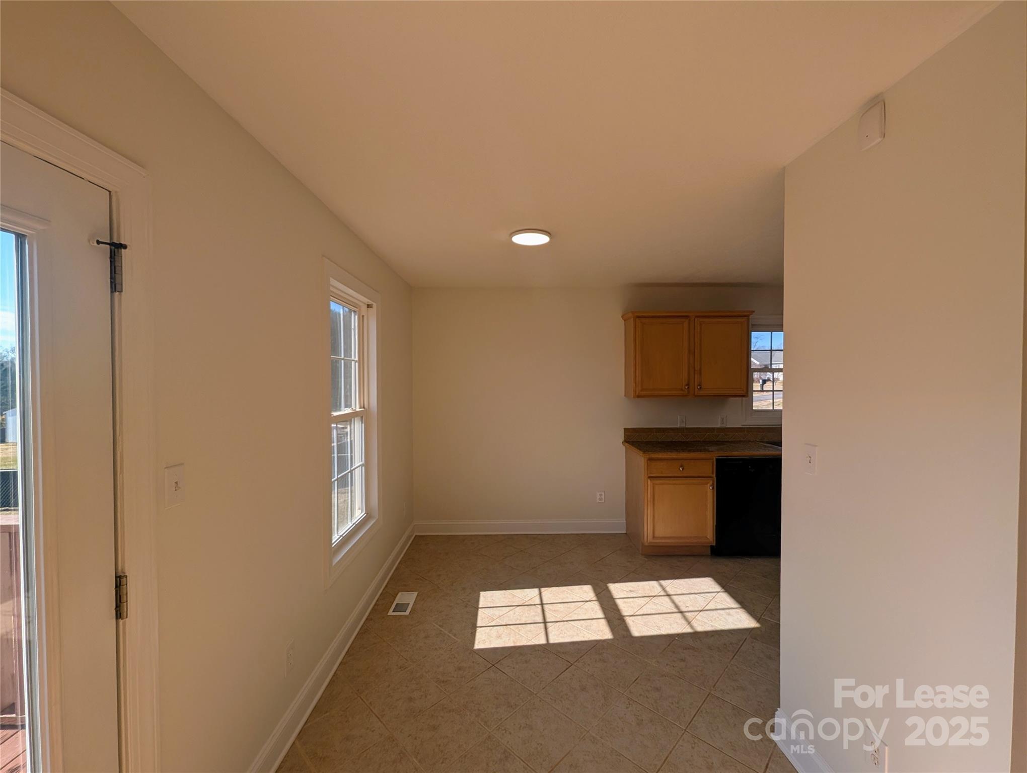 FLYING V ACRES - Residential Lease