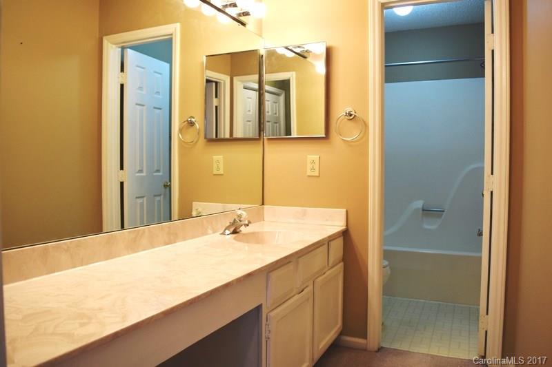 Manor Lake - Residential