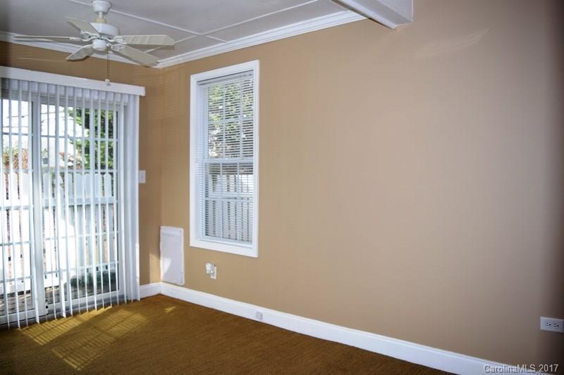 Manor Lake - Residential