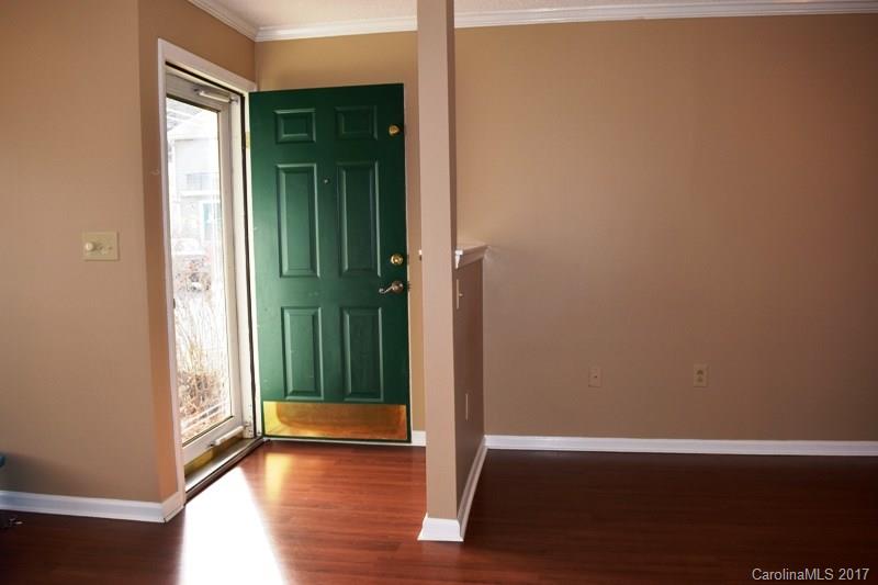 Manor Lake - Residential