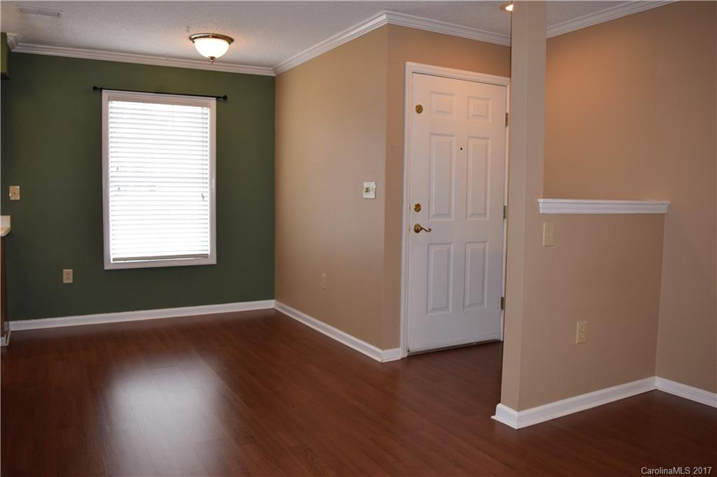 Manor Lake - Residential